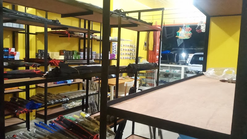 Nelayan Cilacap, Ini Tempat Belanja Peralatan Pancing Terbaik!
